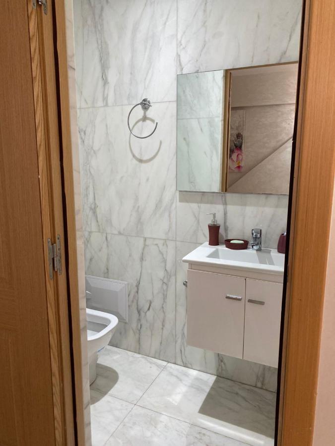 קזבלנקה Magnifique Appart F3, Renove, Tres Bien Desservie מראה חיצוני תמונה